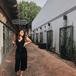 FOREVER21 BLACK JUMPSUIT